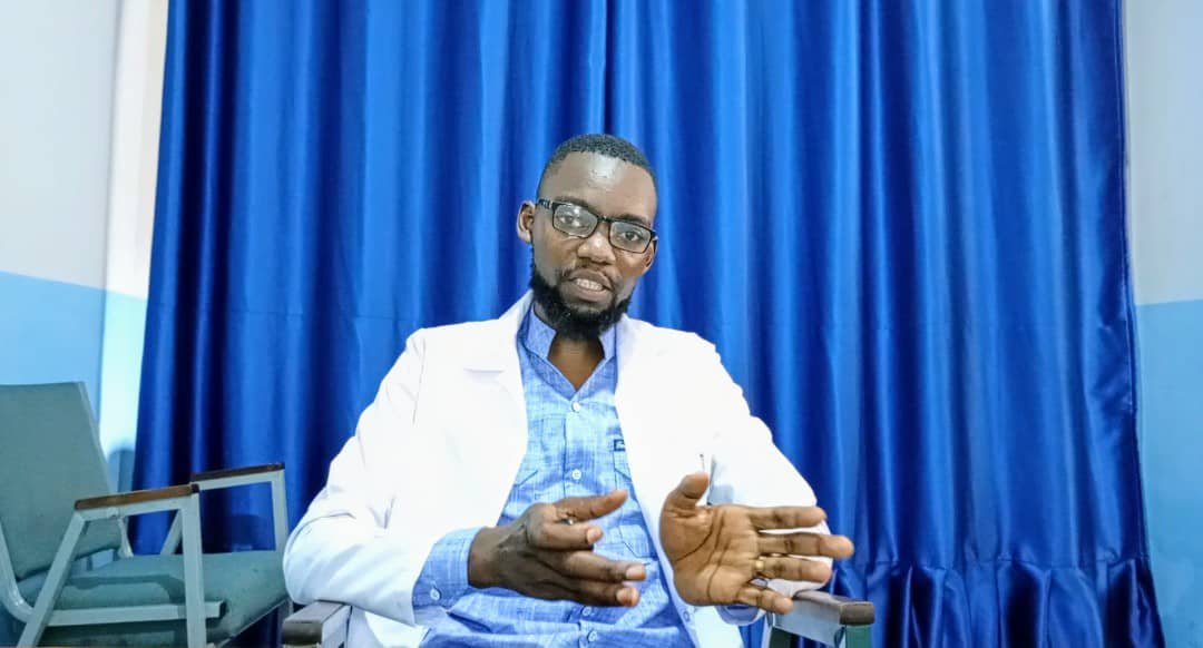Dr. Mukendi